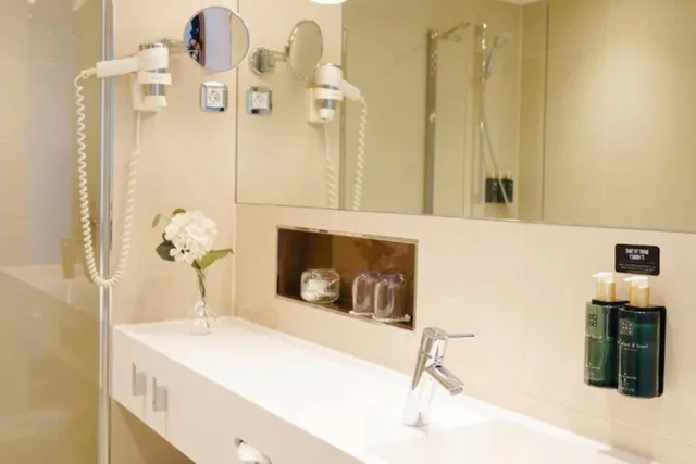 غرفة قياسية بسرير كوين، Clarion Hotel Arlanda Airport 6/6