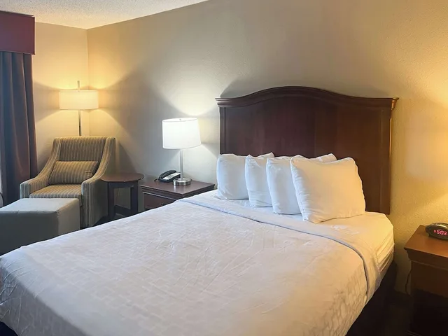 غرفة ديلوكس بسرير كينج للمدخنين، Motel6 Stafford, VA - Quantico 6/10