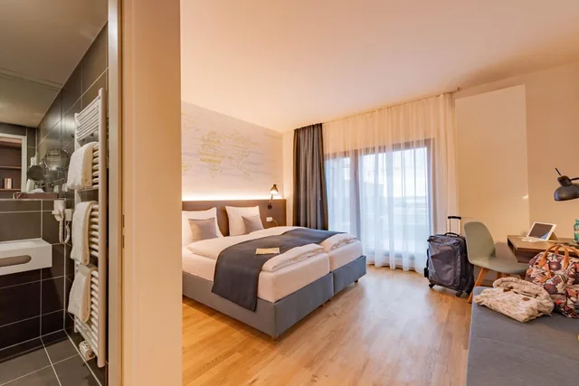 غرفة ثلاثية، JUFA Hotel Hamburg HafenCity 3/6