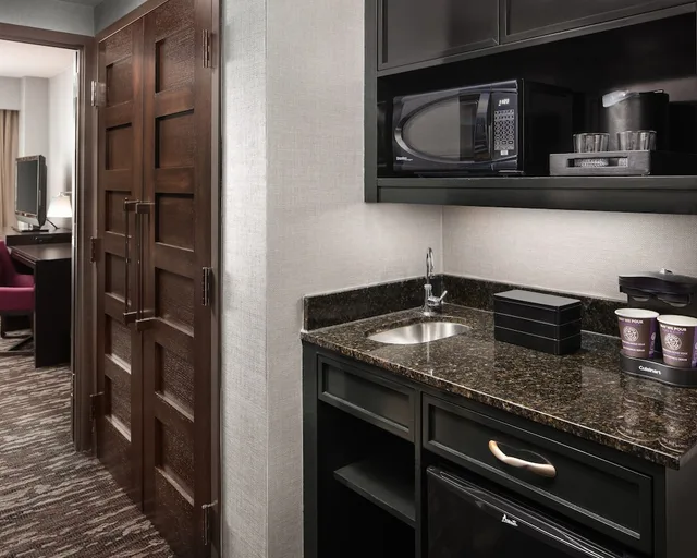 جناح تنفيذي بسرير مزدوج، Embassy Suites By Hilton Crystal City National Airport 3/4