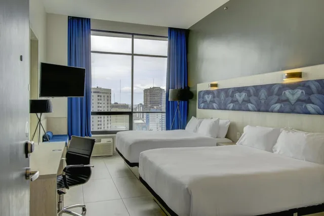 Premium, 2 Queen Beds, River Front، DoubleTree by Hilton Guayaquil 3/10