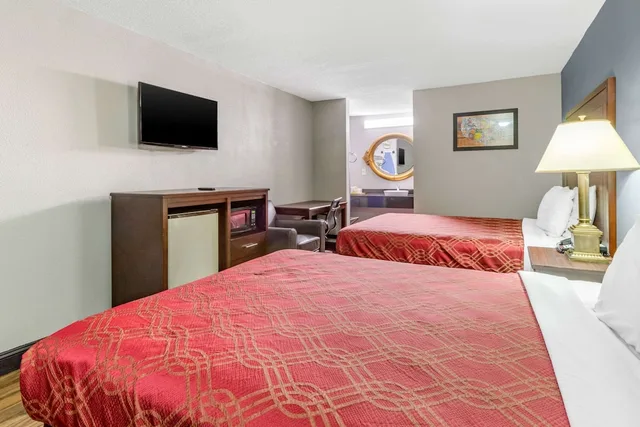 غرفة قياسية بسريرين كوين للمدخنين، Econo Lodge Rock Hill Northeast 2/4