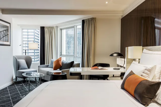 Swiss Select, 2 Double Beds, Sofa، Swissotel Sydney 3/6