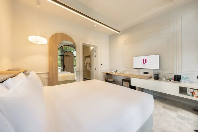Deluxe, Twin Beds, Lake Side، U Khao Chi Chan Pattaya 2/4
