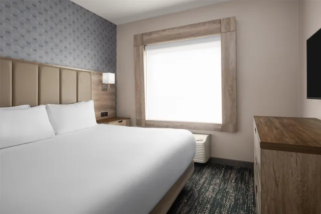 جناح بسرير كينج بجاكوزي، Best Western Premier Executive Residency Medicine Hat 1/10