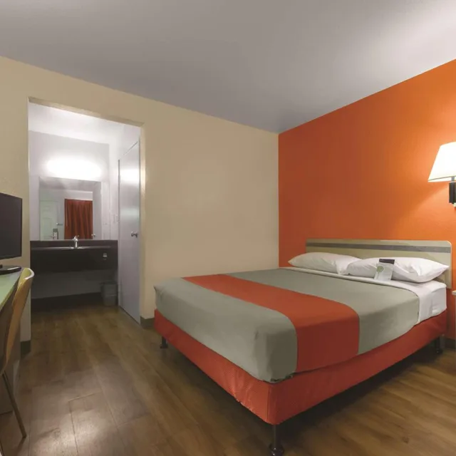 غرفة بسرير كينج لذوي الإعاقة، Motel6 Saint Joseph, MO 3/10