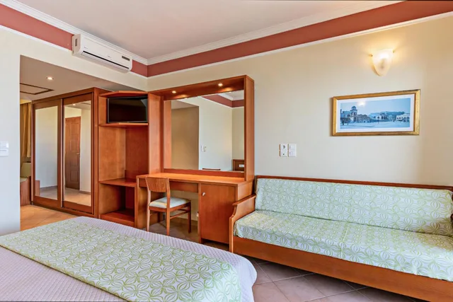 Superior, Double or Twin Bed, Sea Front، Hydramis Palace 5/5