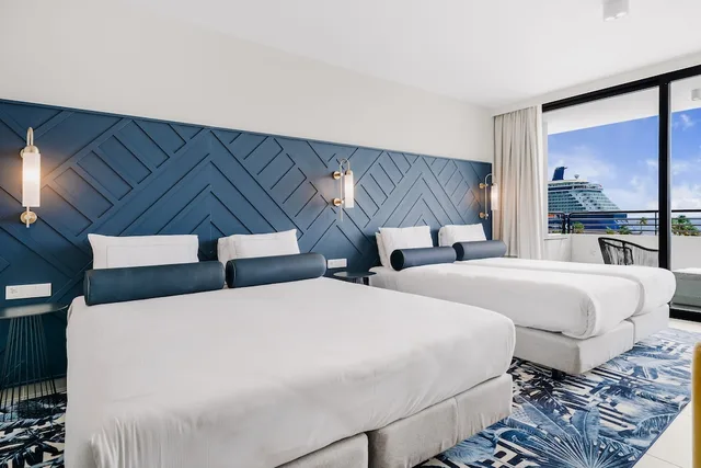 غرفة رباعية بسريرين كينج، Mangrove Beach Corendon Curacao All-Inclusive Resort, Curio by Hilton 5/10