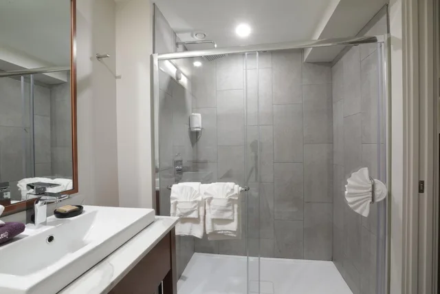 غرفة رباعية، Lake Placid Inn Boutique Hotel 5/6