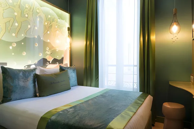 غرفة كلاسيكية بسريرين مزدوجين، Les Bulles de Paris Hotel 1/1
