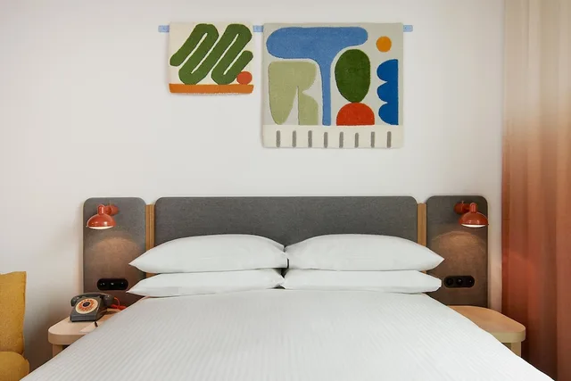 غرفة عائلية بسرير مزدوج، Moxy Sydney Airport 2/9