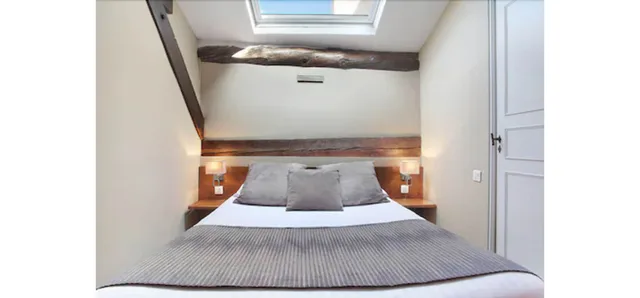 Classic, Queen Bed, Attic، HOTEL DES AUGUSTINS 2/2