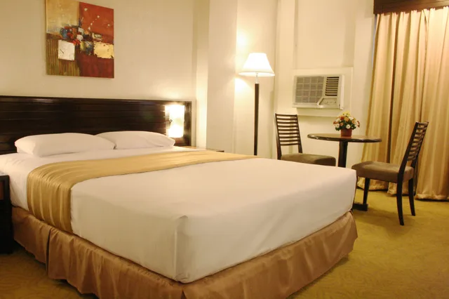 غرفة ديلوكس بسرير مزدوج، Rothman Hotel 2/10