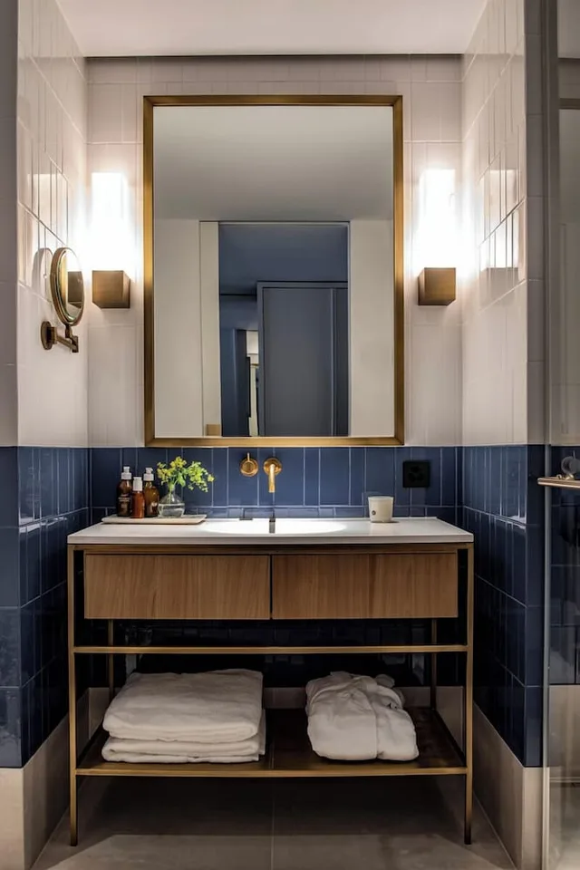 Family Suite, 2 King Beds, Sofa, Alex Lake Zurich 2/2