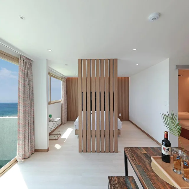 جناح بانورامي بسرير فردي بإطلالة على البحر يُسمح فيها بالحيوانات الأليفة، Ocean To You Resort Sokcho Seorak Beach Hotel And Condo 3/5