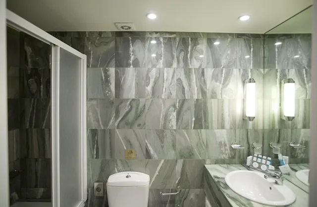 غرفة اقتصادية بسرير مزدوج، Hera Hotel 3/3