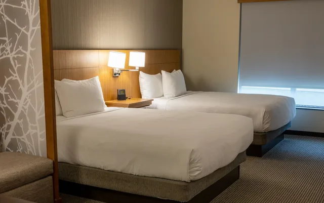 Room, 2 Queen Beds, Sofa, Hyatt Place West Des Moines/Jordan Creek 1/4
