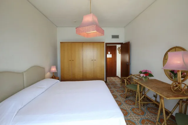 Room, Twin Beds, Sea View, Balcony, Lido Mediterranee 4/10