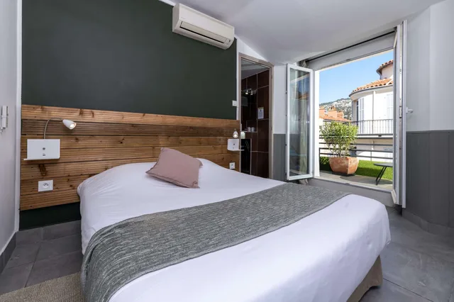 غرفة كومفورت بسرير مزدوج، CELENYA HOTEL 1/10