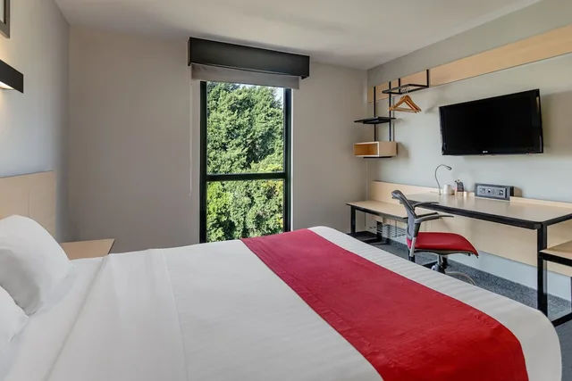 غرفة بسرير كوين، City Express By Marriott Oaxaca 2/10
