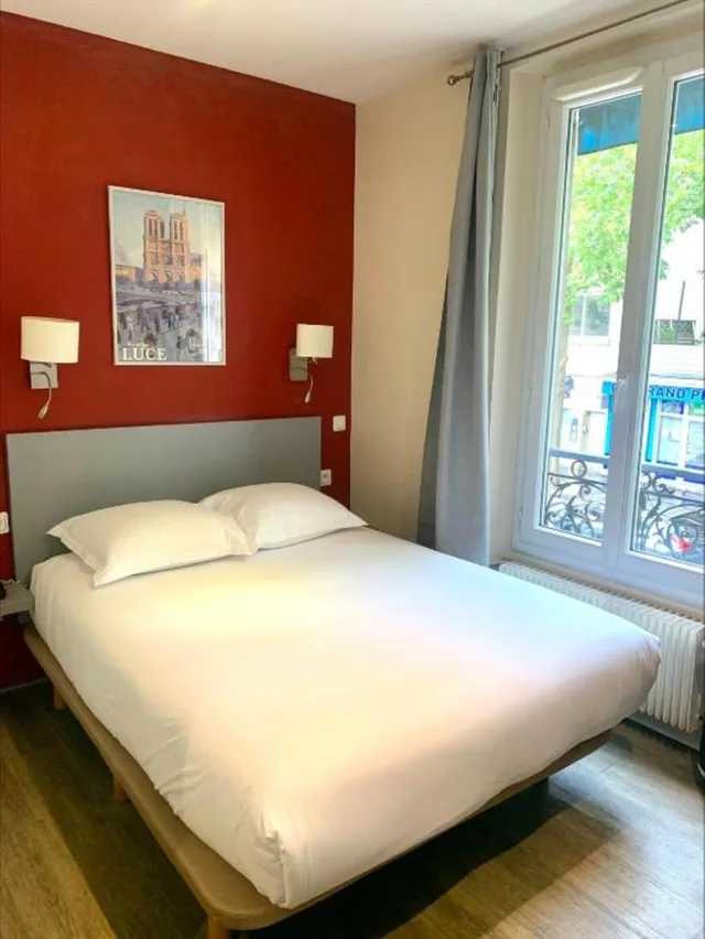 غرفة بسرير مزدوج أو سريرين منفصلين، Hipotel Belgrand Edith Piaf 1/1