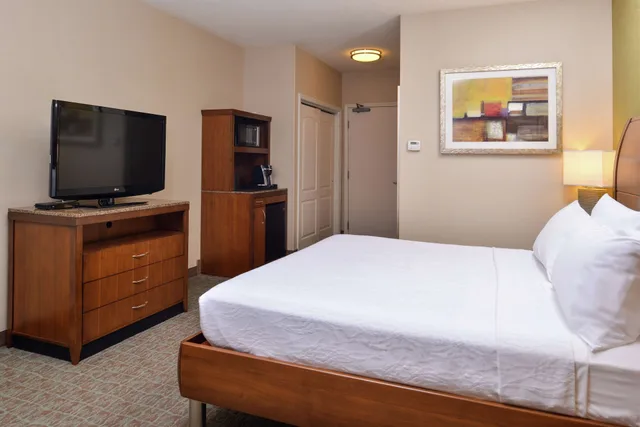 جناح بسرير كينج لذوي الإعاقة، Hilton Garden Inn Boise Spectrum 3/5