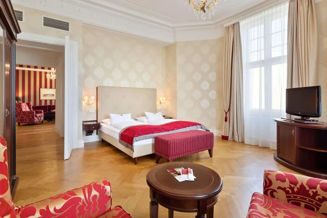 Suite, King Bed, Austria Trend Parkhotel Schonbrunn 8/10