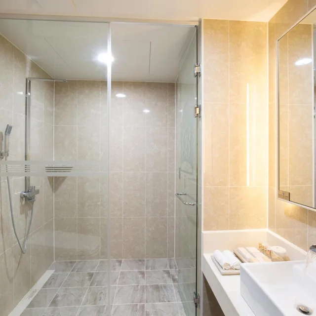 Deluxe, Triple, BENIKEA HOTEL HAEUNDAE 3/3