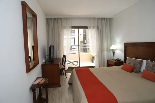 غرفة سوبيريور بسرير كينج، Hotel HR Esmeralda Luxor By Nobile 1/4