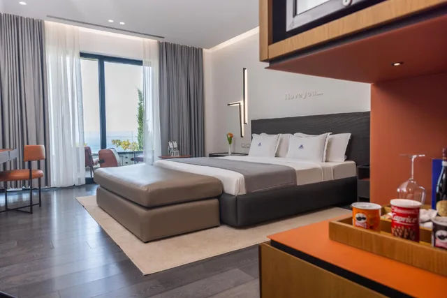 جناح جونيور ديلوكس بإطلالة على البحر، Maritim Marina Bay Resort & Casino 1/1