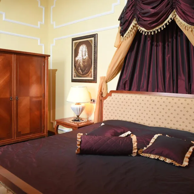 جناح ملكي، Hotel Leopold I 2/5