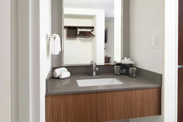 غرفة، Courtyard Chesapeake Greenbrier 4/6