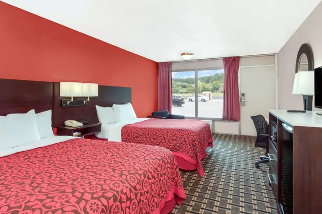 غرفة بسريرين مزدوجين، Days Inn By Wyndham Cullman 1/3