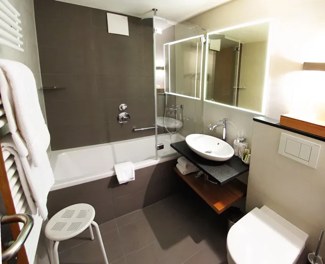 جناح عائلي كلاسيكي بسريرين مزدوجين، Allalin Relais Du Silence Hotel 5/7