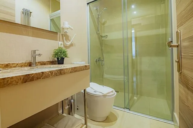 غرفة اقتصادية بسرير كوين، Comfort Beige Hotel 5/5