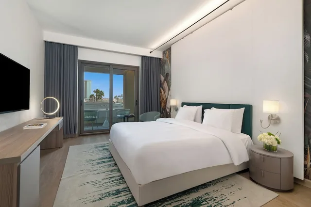 غرفة سوبيريور بسرير كينج، فندق ومنتجع مكارم النخيل(Rixos Obhur Jeddah Resort & Villas) 2/6