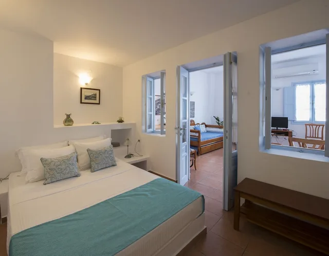 جناح عائلي بسرير مزدوج وسريرين منفصلين، Kastro Suites 3/10
