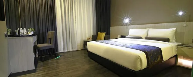 جناح استوديو تنفيذي بسرير كينج بإطلالة على المدينة بغرفة نوم واحدة، Platinum Suites AT Swiss Garden 2/2