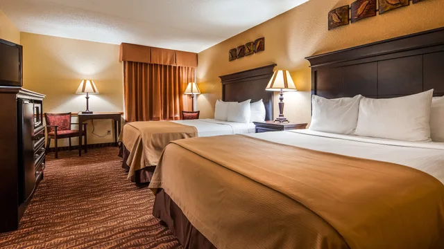 غرفة قياسية بسريرين مزدوجين، Best Western Center Pointe Inn 1/10
