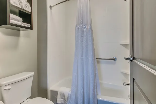 جناح بسريرين كوين بغرفة نوم واحدة بمطبخ لذوي الإعاقة، STAYBRIDGE SUITES LUBBOCK SOUTH 2/4