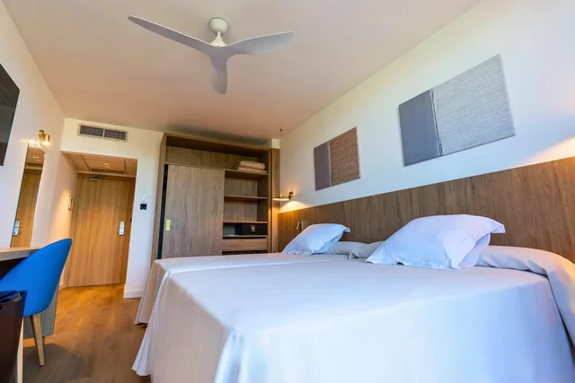 غرفة ثلاثية بسريرين مزدوجين، Ohtels Vila Romana 6/10