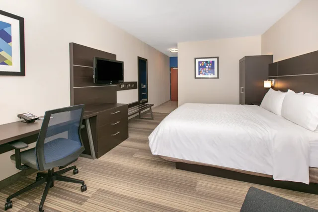 جناح لذوي الإعاقة، Holiday Inn Express Hotel And Suites Seaside Convention Center 1/1