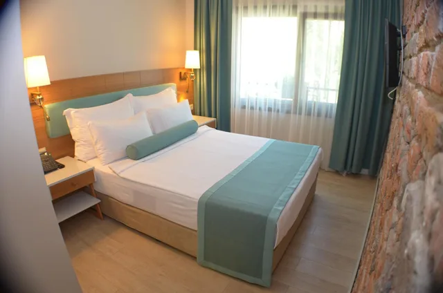 غرفة بسرير مزدوج بإطلالة على الحديقة، Sardinia Hotel 10/10