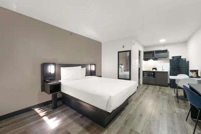 غرفة ديلوكس بسرير كوين، Studio6 Extended Stay - Tucker, GA - Atlanta Northlake 1/6