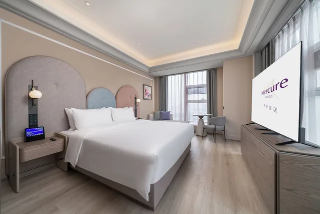 غرفة تنفيذية بسرير كينج، Mercure Guangzhou Financial City 2/2