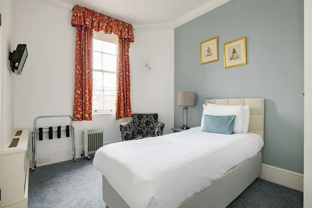 جناح بسرير كينج وسرير فردي بـ3 غرف نوم مع أريكة، Abbey Court Hotel Notting Hill 2/10