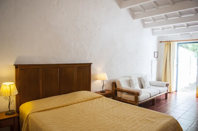 غرفة سوبيريور بإطلالة على الحديقة بشرفة، Hotel Rural Biniarroca - Adults Only 1/3