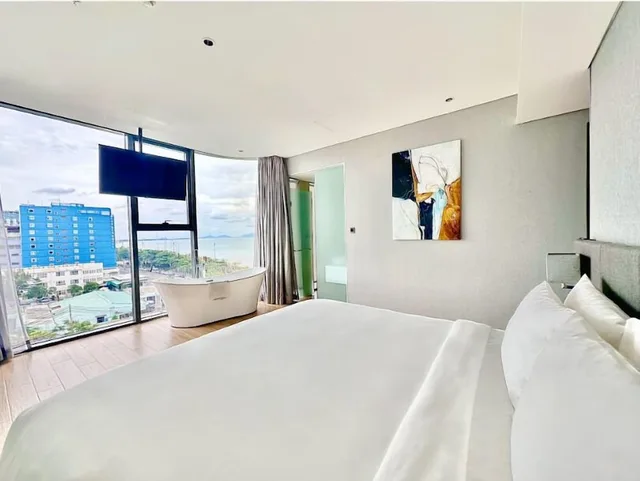 جناح سيغنتشر بسرير كينج بإطلالة على البحر، Premier Pearl Hotel Vung Tau 1/2