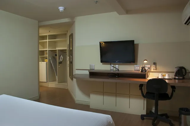 Standard, Master Porto Alegre (ex. Holiday Inn Porto Alegre) 3/4