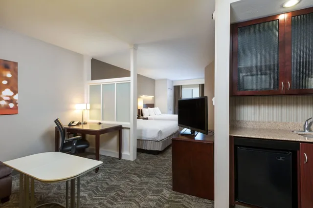 suite, multiple beds، Springhill Suites By Marriott Indianapolis Fishers 2/4